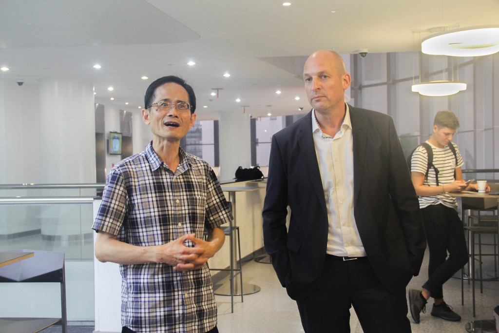 Prof. Dr. WU Zhihong und Herr Thomas Willems